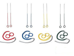 Cerchi da ginnastica rotondi su una catena