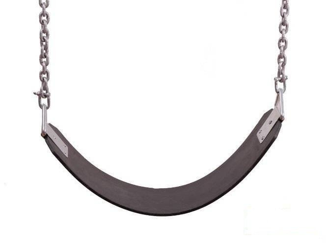 Altalena flessibile su catena per un parco giochi pubblico